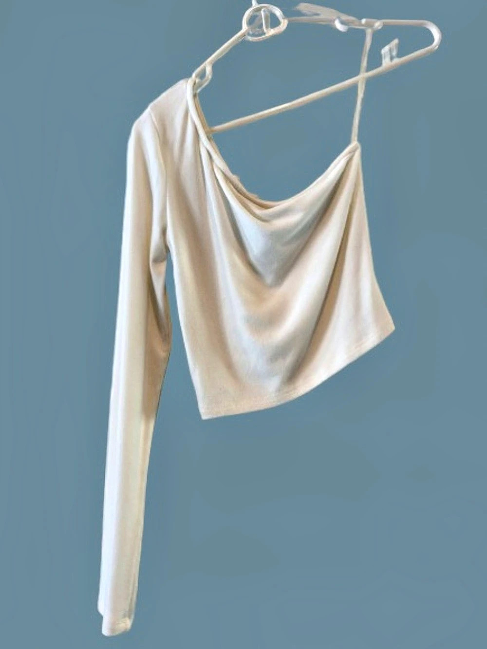 American Threads Draped Long Sleeve Top in White Size Medium